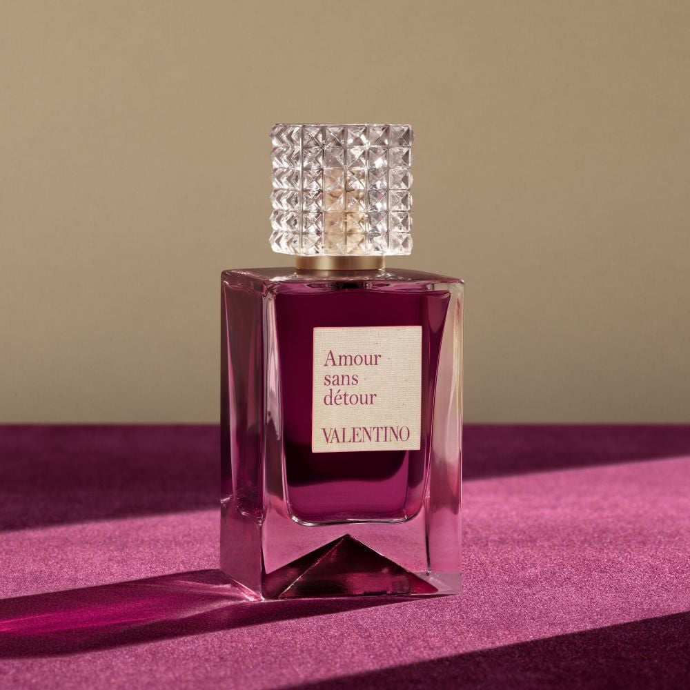 バレンチノ　香水 Couture Perfumes, Fragrances for Women & Men | Valentino Beauty